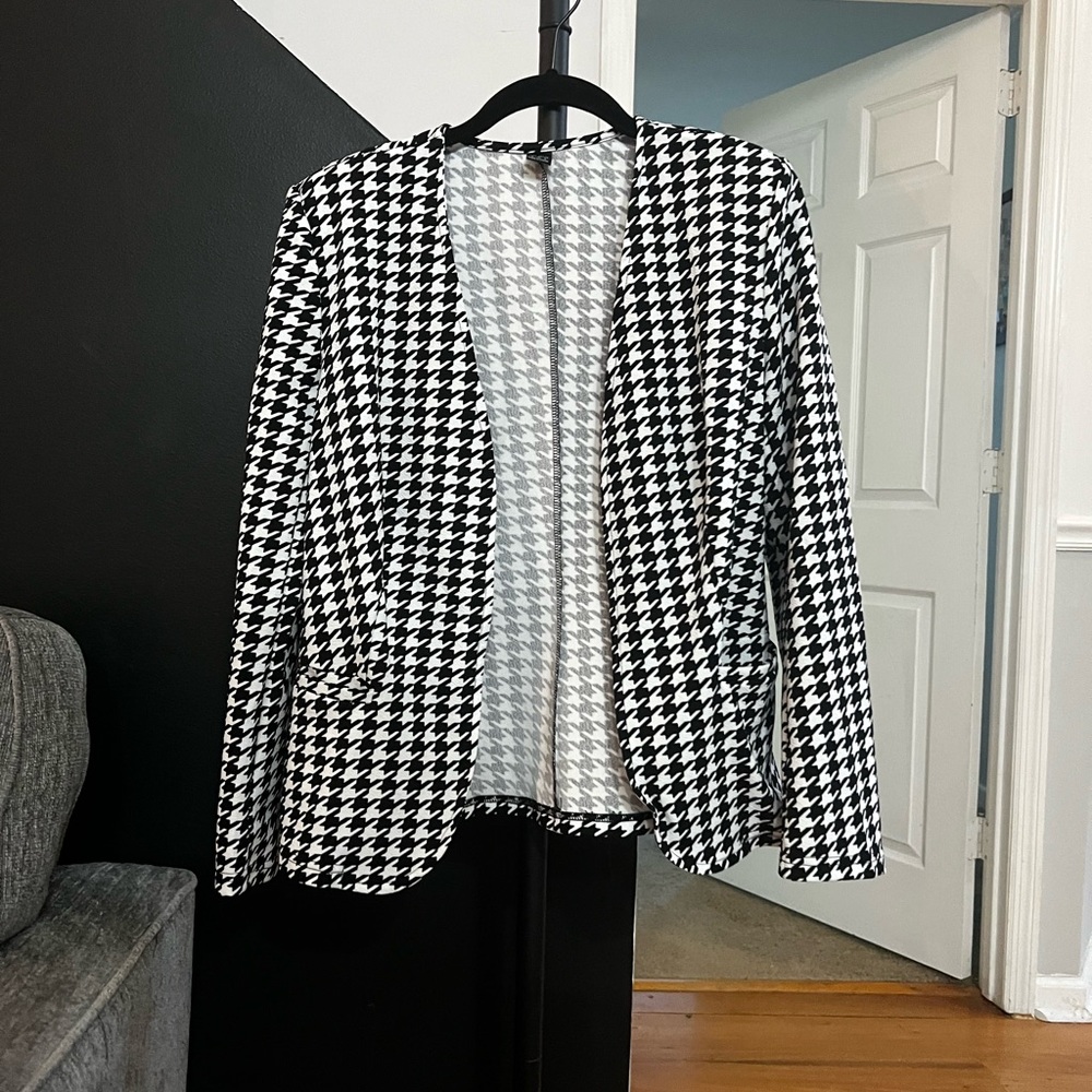 Houndstooth Blazer